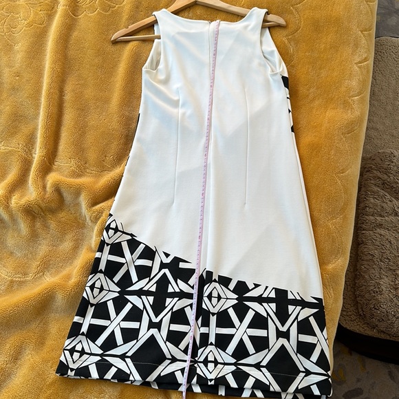 Desigual dress in white and black. - Picture 4 of 4